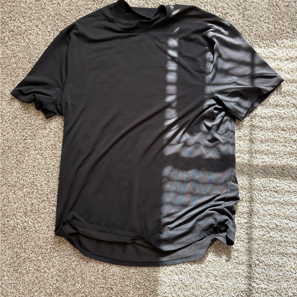 Men's Lululemon Black T-Shirt
